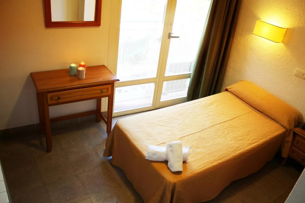 Hotel Mercedes Lloret de Mar 3*,  Spain