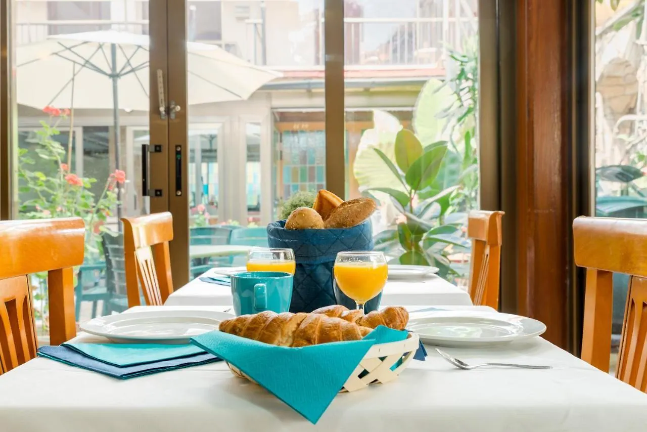 Hotel Mercedes Lloret de Mar Spanien