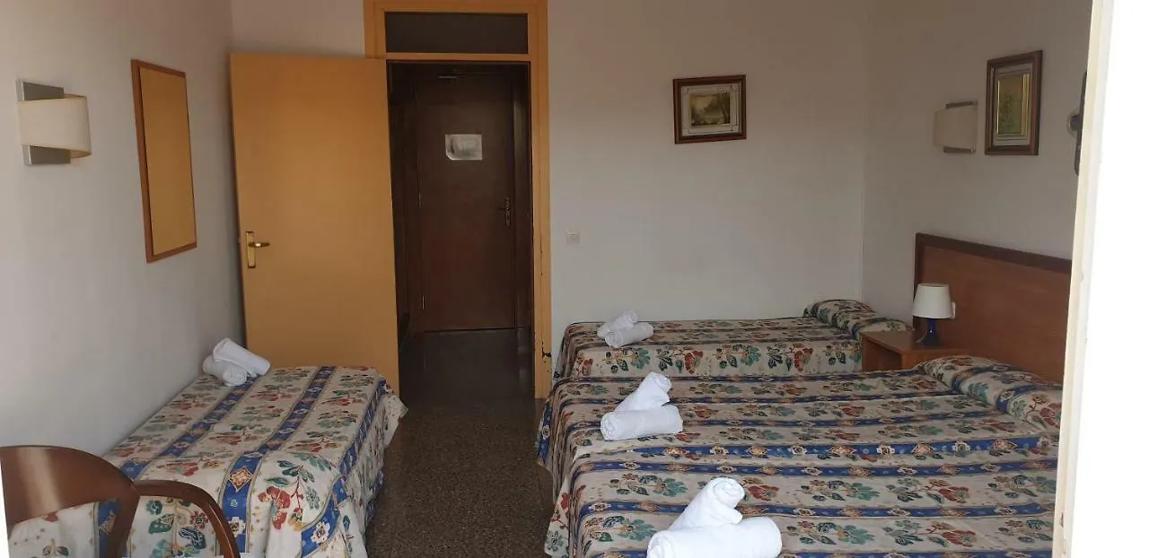 יורט דה מאר Hotel Mercedes יורט דה מאר