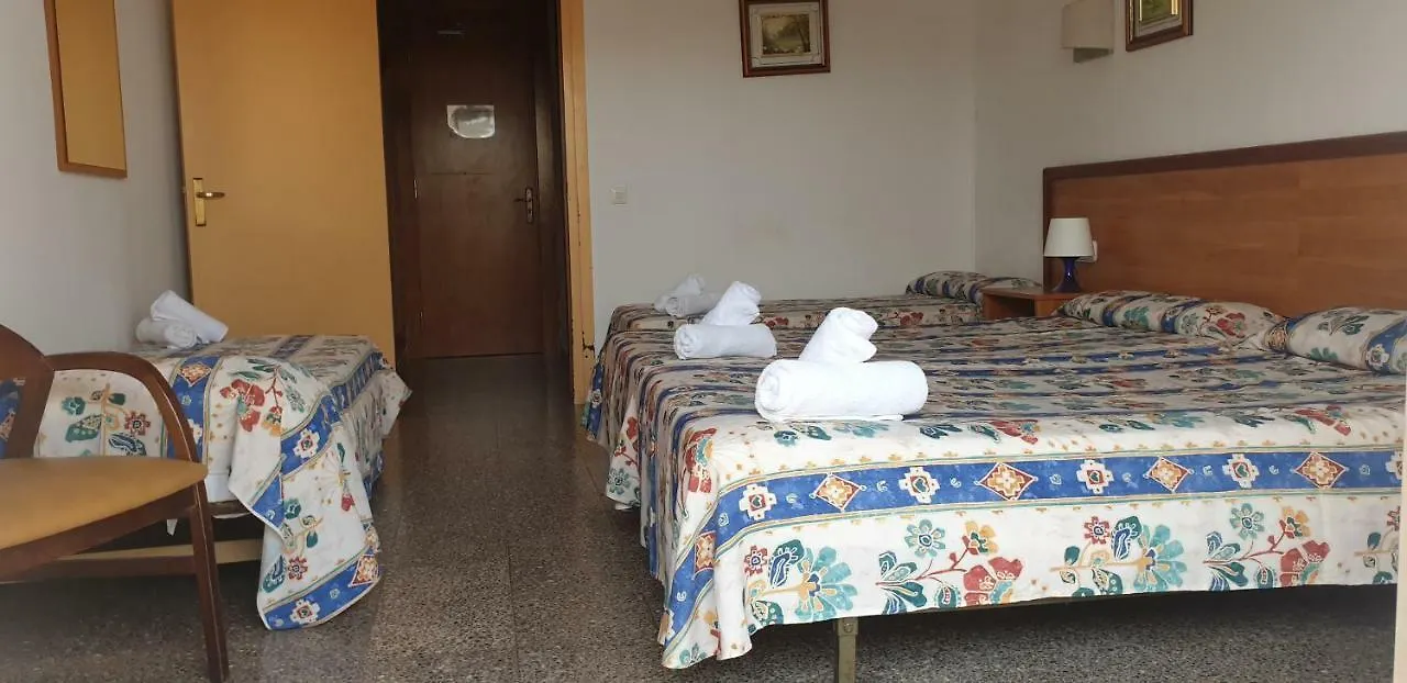יורט דה מאר Hotel Mercedes 3*, יורט דה מאר